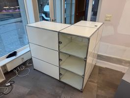 Usm Empfanspult /Vitrine weiss  Lieferung gratis