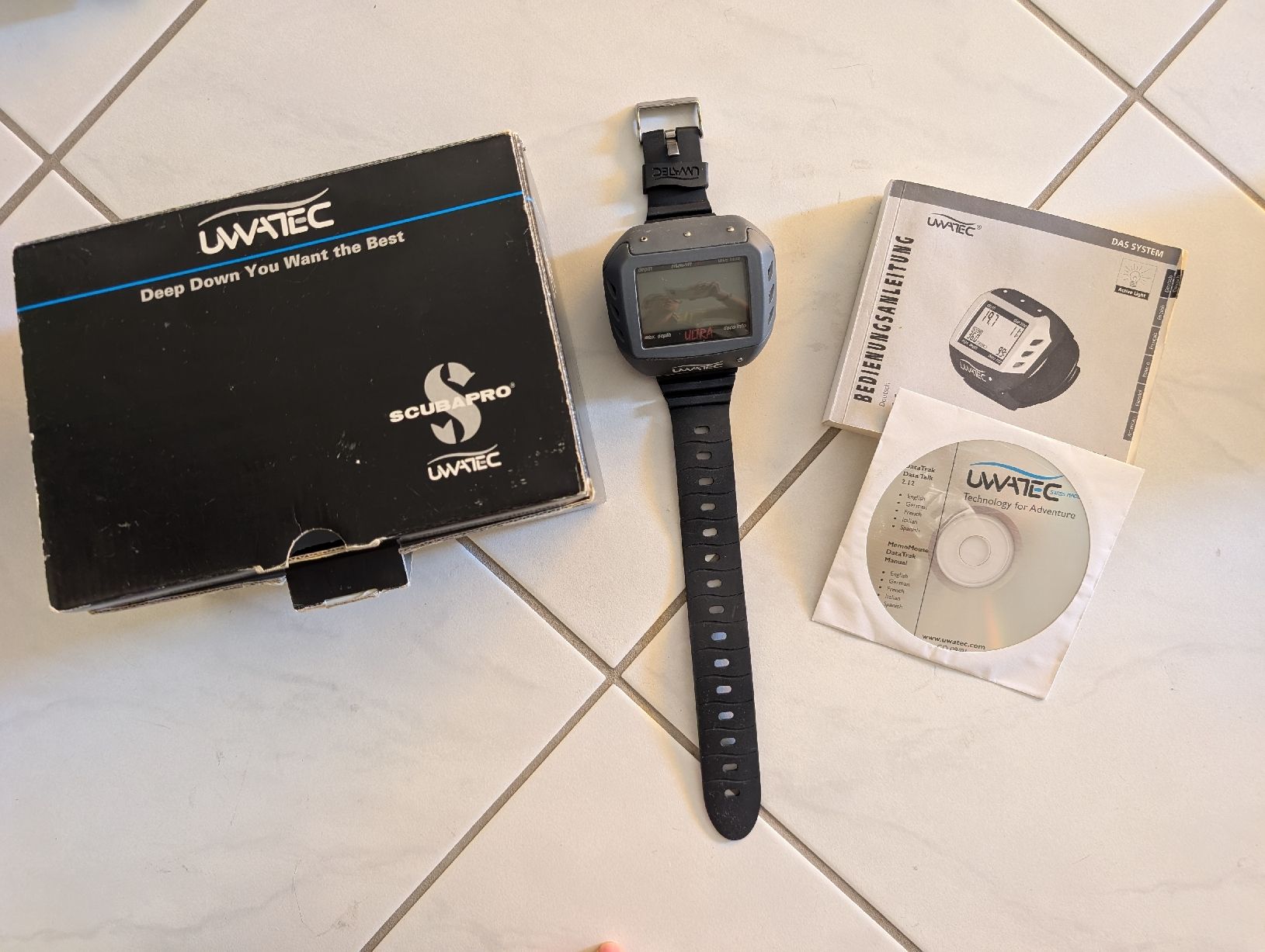 PCs: UWATEC SCUBA PRO Aladin ProUltra Tauchcomputer ohneLadekabel – Gebraucht aus Bassersdorf von Rosaura