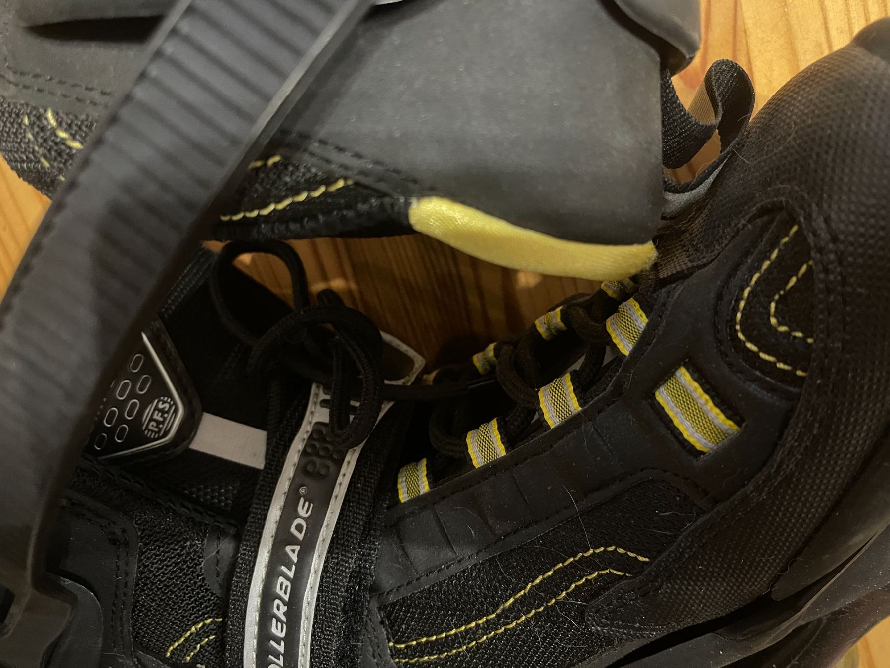 Inline-Skating & Rollschuhe: Rollerblade Grösse 44 neu und ungebraucht – Neu (gemäss Beschreibung) aus Neuhausen von 0819 5
