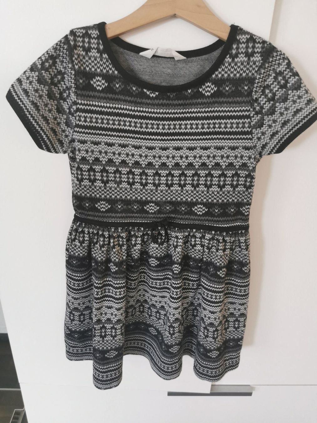 H&M Vestiti & Gonne: WINTER KLEID GR. 104-116, H&M – Usato da Erlenbach ZH venduto da alisamilana