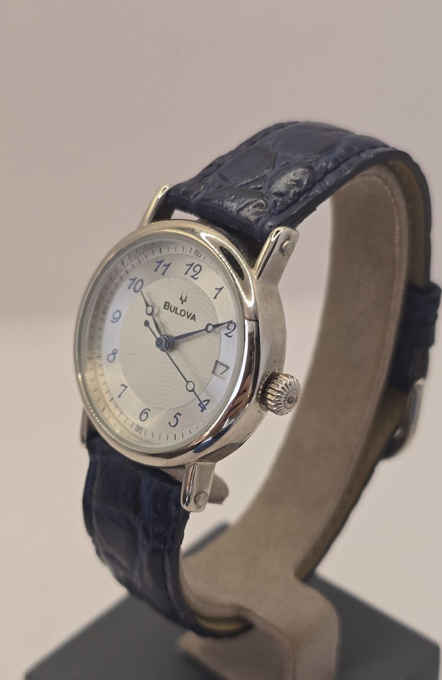 Bulova Montres: Bulova Quartz Date 32,3mm – D'occasion à Minusio par AGSuhren 3