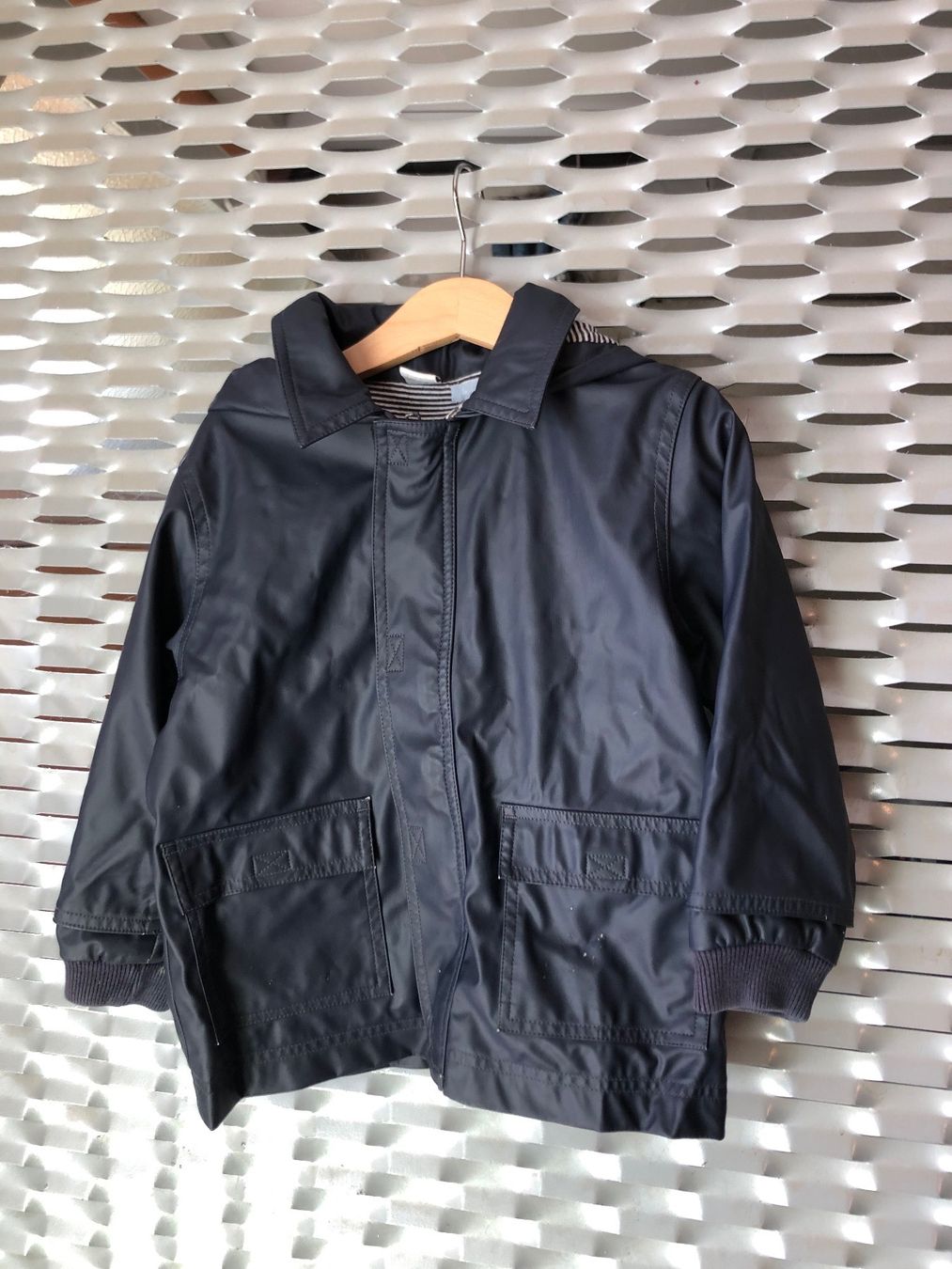 Petit Bateau Vestes & Manteaux: Petit Bateau Regenjacke Gr. 3 ans/ 94 – D'occasion à Grellingen par dinge