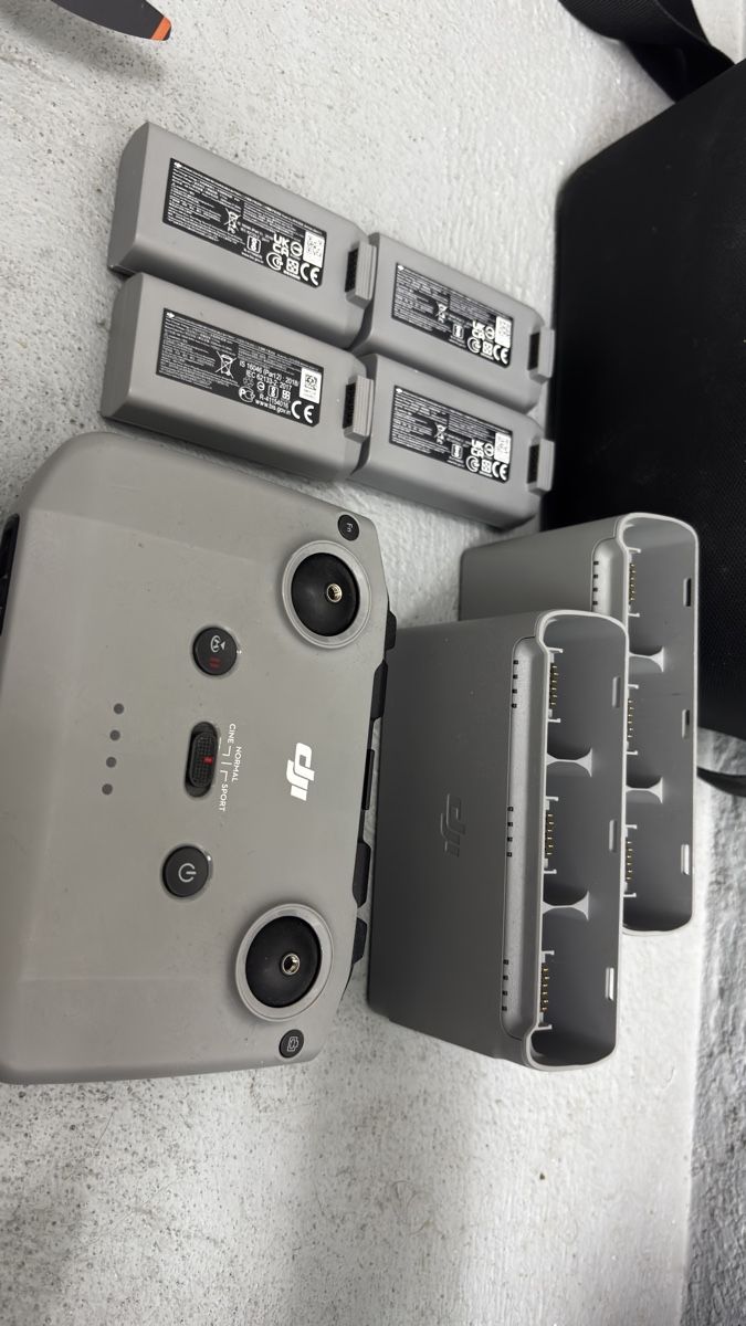 DJI RC Modellbau: Dji Mini 2 Fly More mit Zubehör – Gebraucht aus Küsnacht ZH von Dani_Aeschbach 1