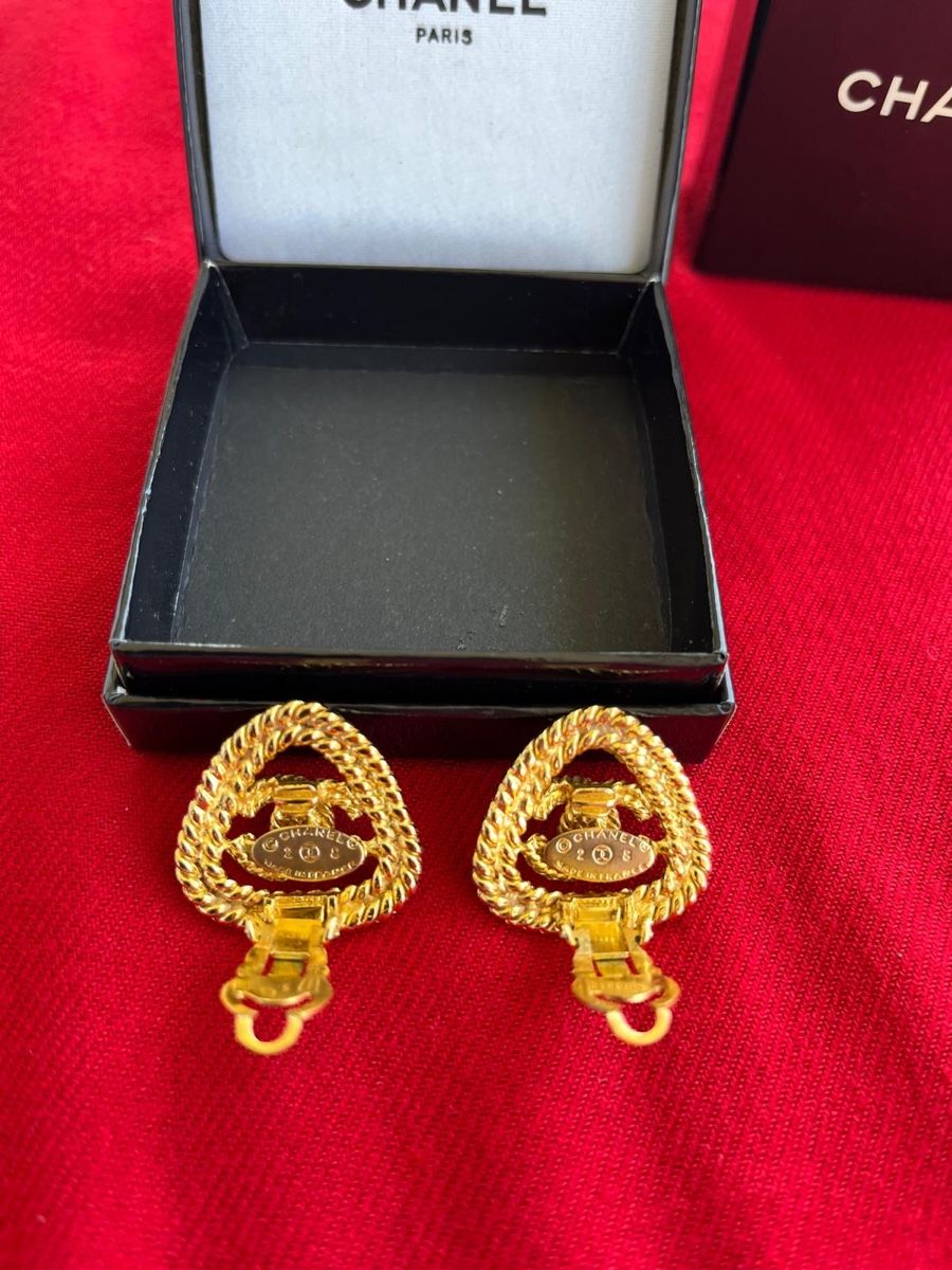 Chanel Orecchini pendenti & Orecchini a lobo: CHANEL Clip-Ons und Brosche – Usato da Widen venduto da evce1318 5