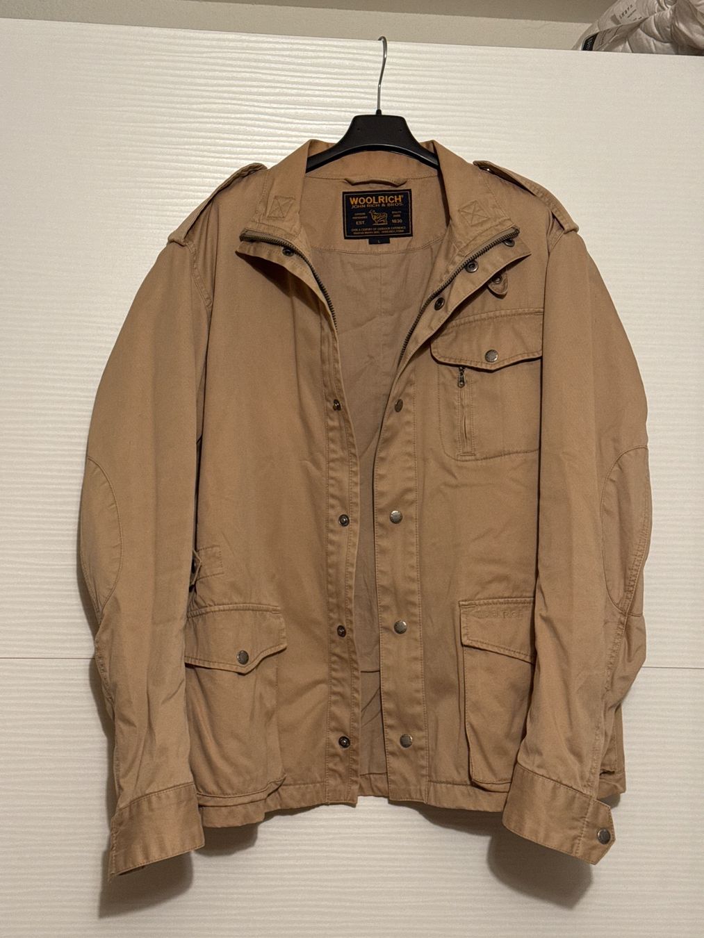 Woolrich Jacken: Herbstjacke Woolrich Gr. L Beige – Gebraucht aus Zürich von L_12