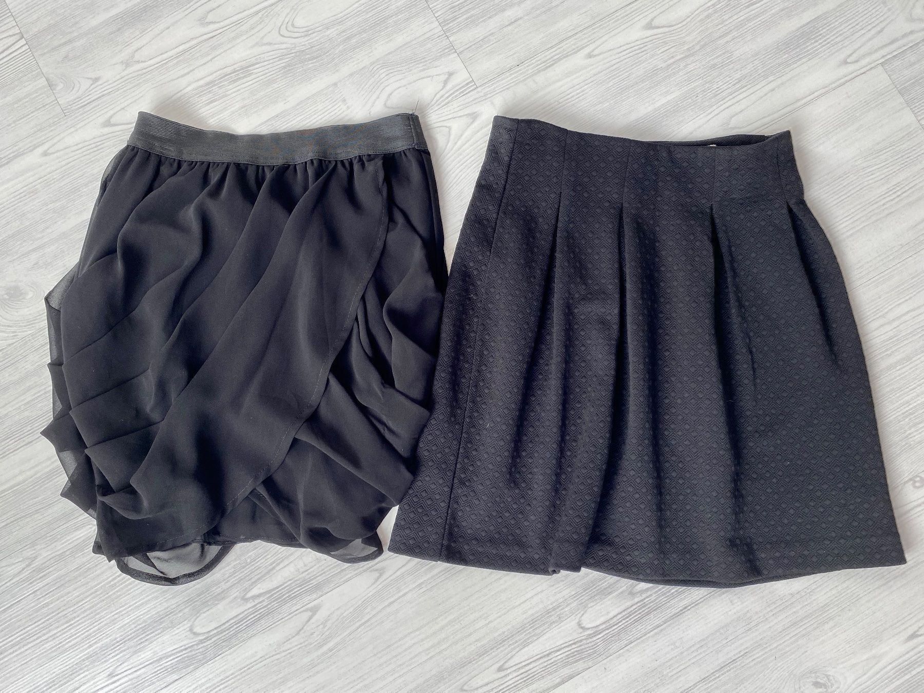 Gonne: 2 schwarze Jupes Gr. XS – Usato da Estavayer-le-Lac venduto da Mimmy02
