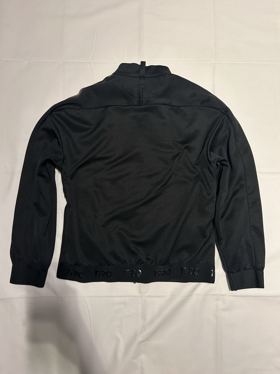 Adidas Maglioni & Felpe: Adidas Track Jacke schwarz – Usato da Bülach venduto da ale_6jrv 2
