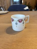 Tasse Porzellan Rosen Dekor Vintage guter Zustand