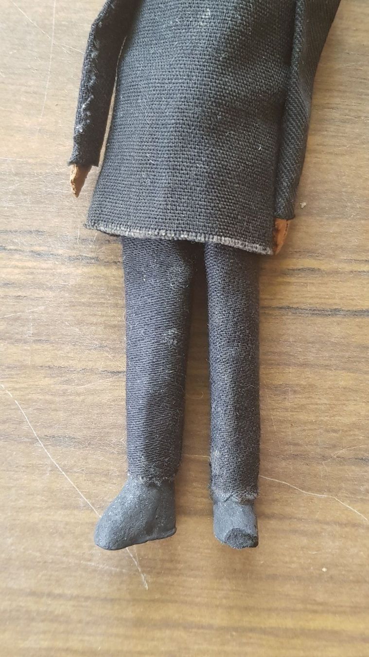 Figuren: Wachmann antik 1900 – Gebraucht aus Mörschwil von antiksalon 9