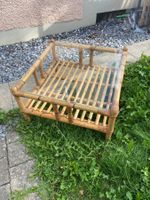 Bambustisch quadratisch mit Glasplatte und Ablage 71x71cm.