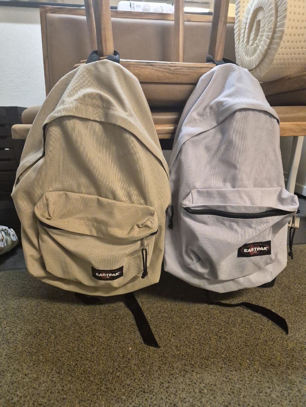 Eastpak Zaini: 2 EASTPAK U.S.A Rucksack  – Usato da Zürich venduto da Drago670