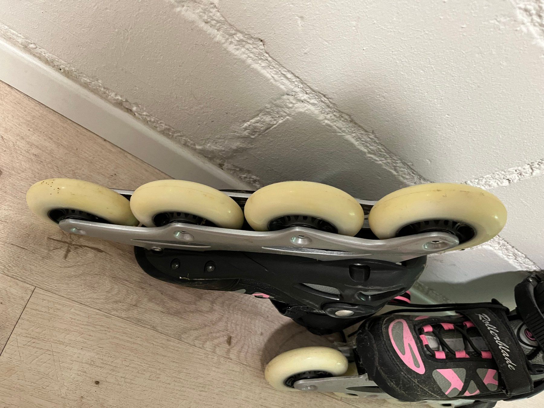 Patins à roul. & inline: Rollerblade Grösse 38.5 – D'occasion à Frick par estrella68 3