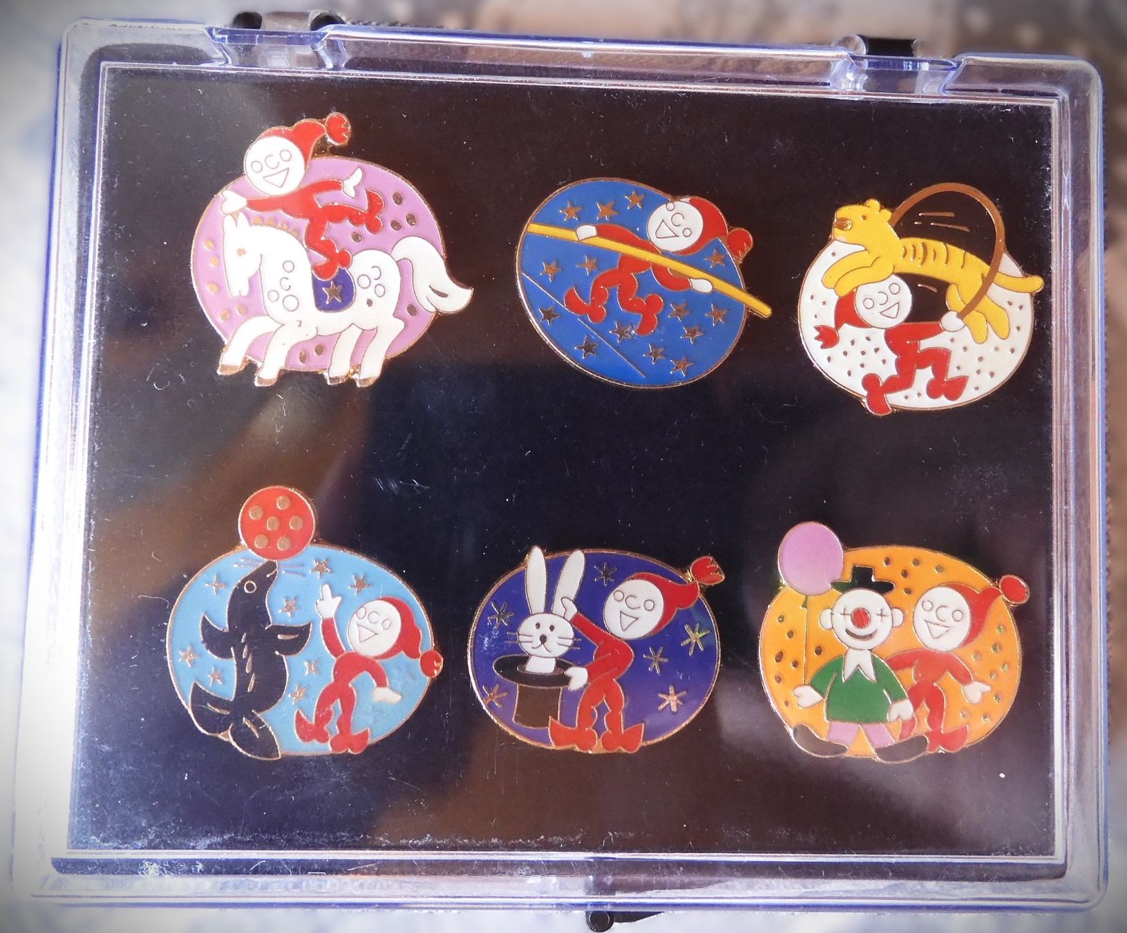 Placchette & Badge: Knorrli - Pin's  🏅 – Nuovo (secondo la descrizione) da Roggwil BE venduto da buggs04 3