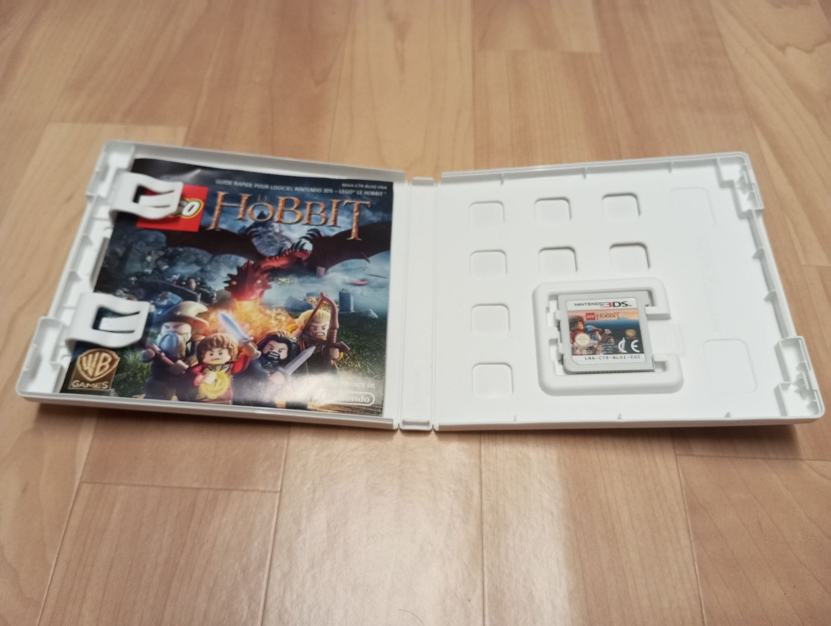Nintendo Giochi: Lego le Hobbit 3DS – Usato da Cottens FR venduto da magnius01 1