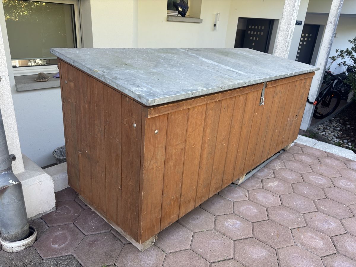 Box contenitori: Schöne Holzkiste – Usato da Zumikon venduto da Vogler88 1