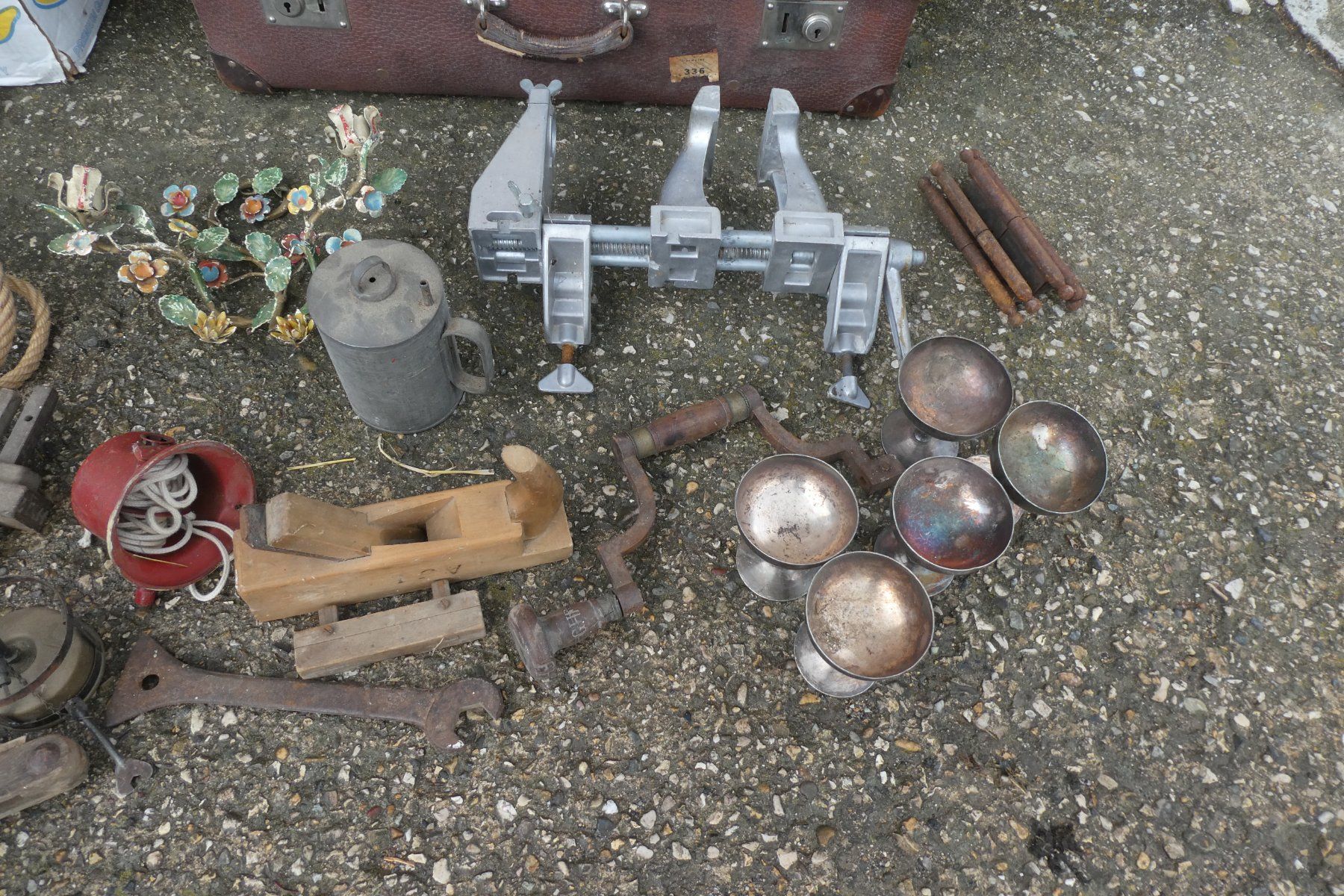 Tutti gli attrezzi: lot de brocante divers – Usato da Fontaines NE venduto da monloisir 1