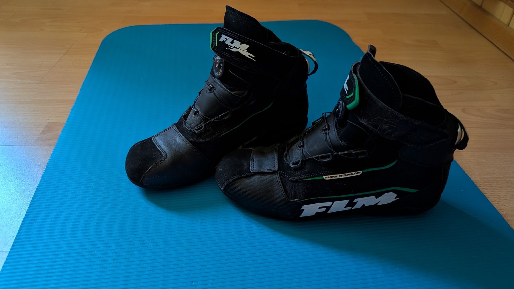 FLM Scarpe da uomo: FLM Motorradstiefel Gr. 42 – Usato da Gsteigwiler venduto da Thor86 2