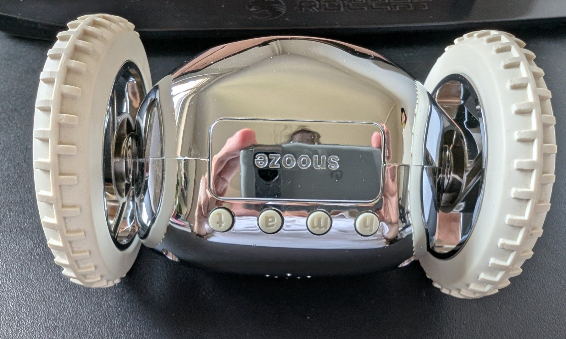 Clocky Sveglie: Rollender Wecker "Clocky" – Nuovo e nell'imballaggio originale da Zürich venduto da richardeigenmann 4