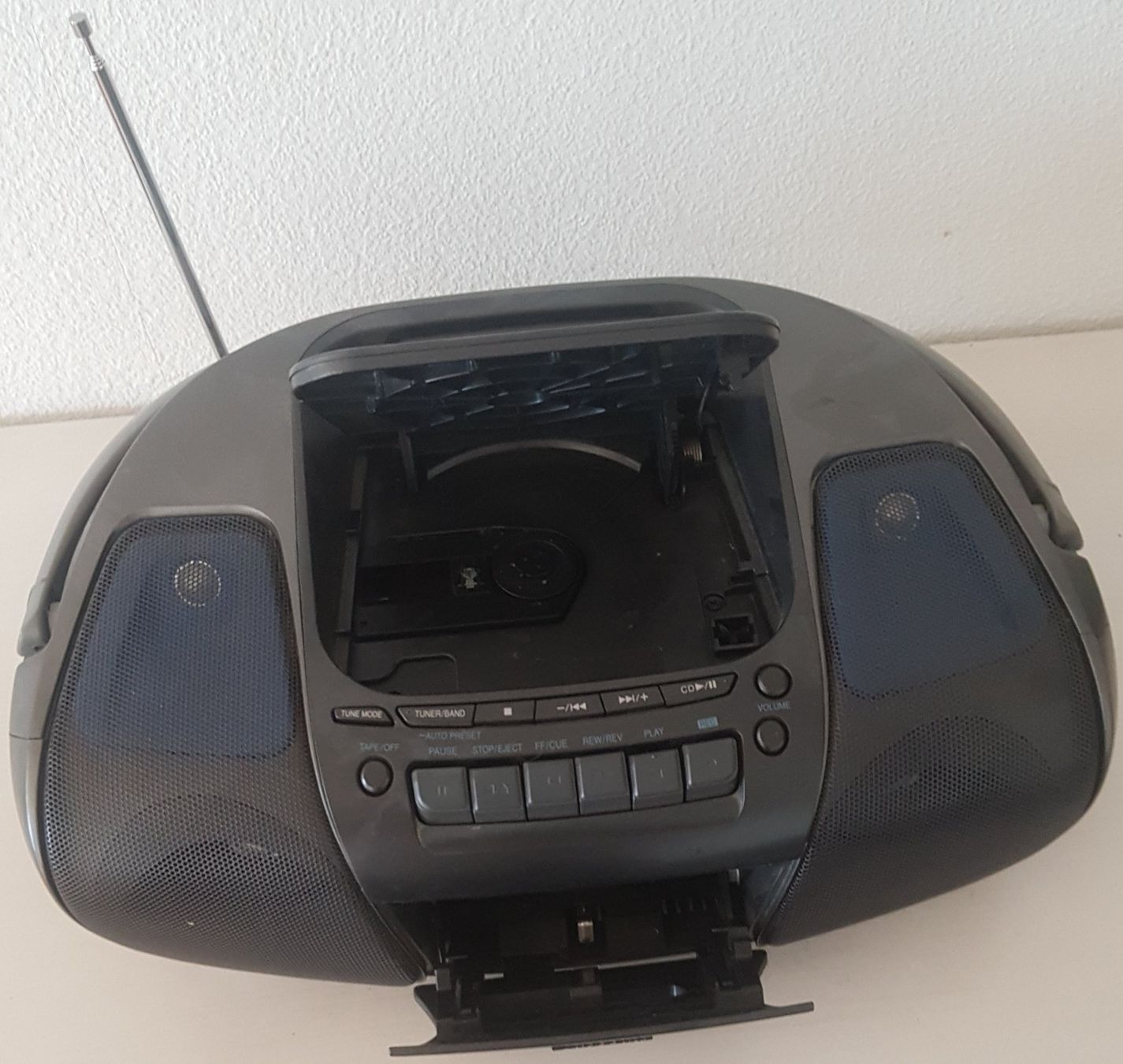Panasonic Lecteur multimedia & Streamer: Panasonic RX-D29 – D'occasion à Neuchâtel par Blondy_73 3