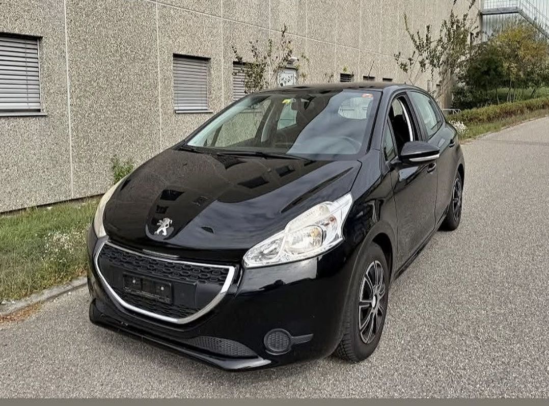 Peugeot Autos: Peugeot 208 – Gebraucht aus Burg AG von Rl-2390
