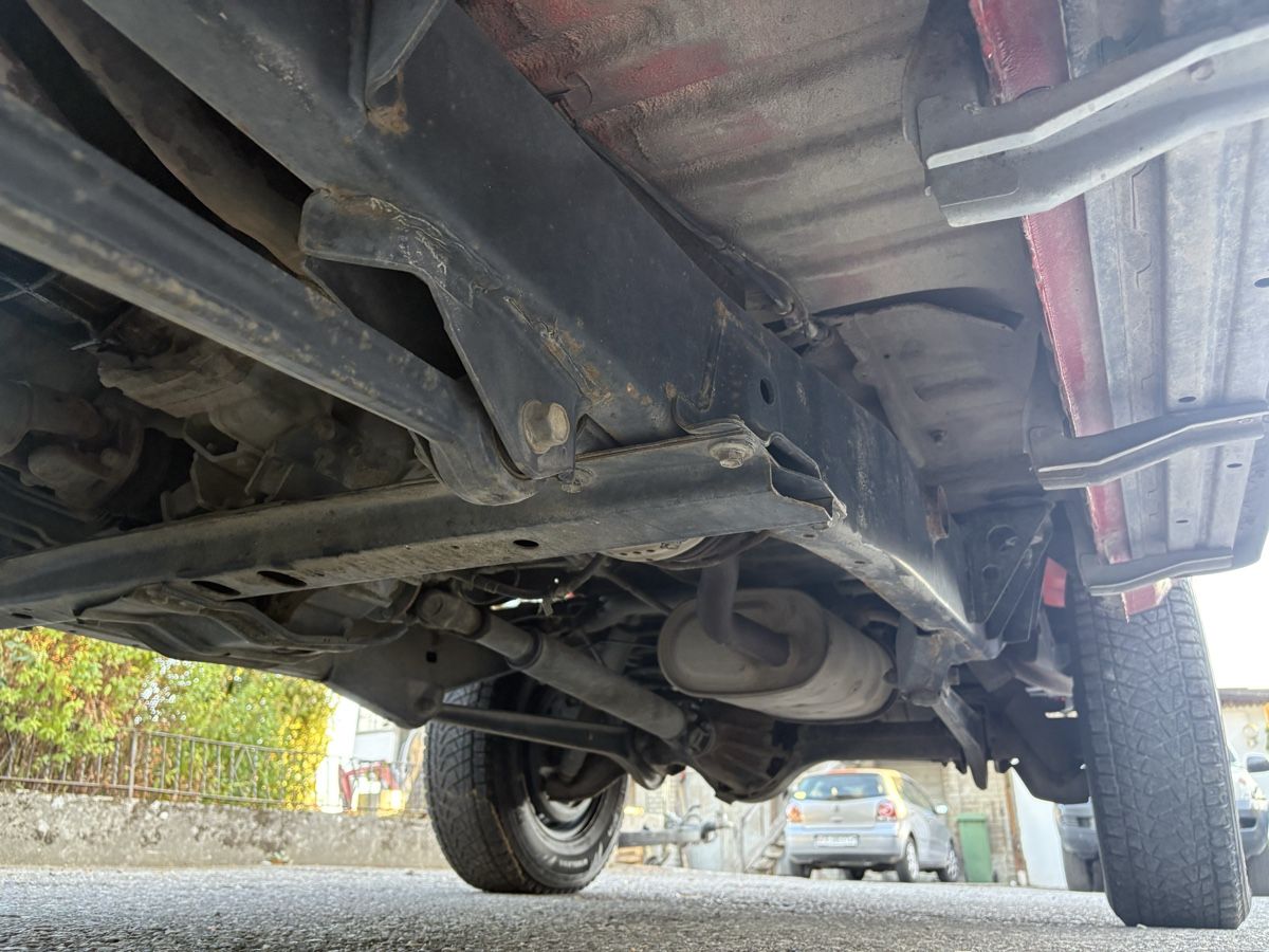 Toyota Automobili: Land cruiser  – Usato da Siviriez venduto da S16_cl2000 8