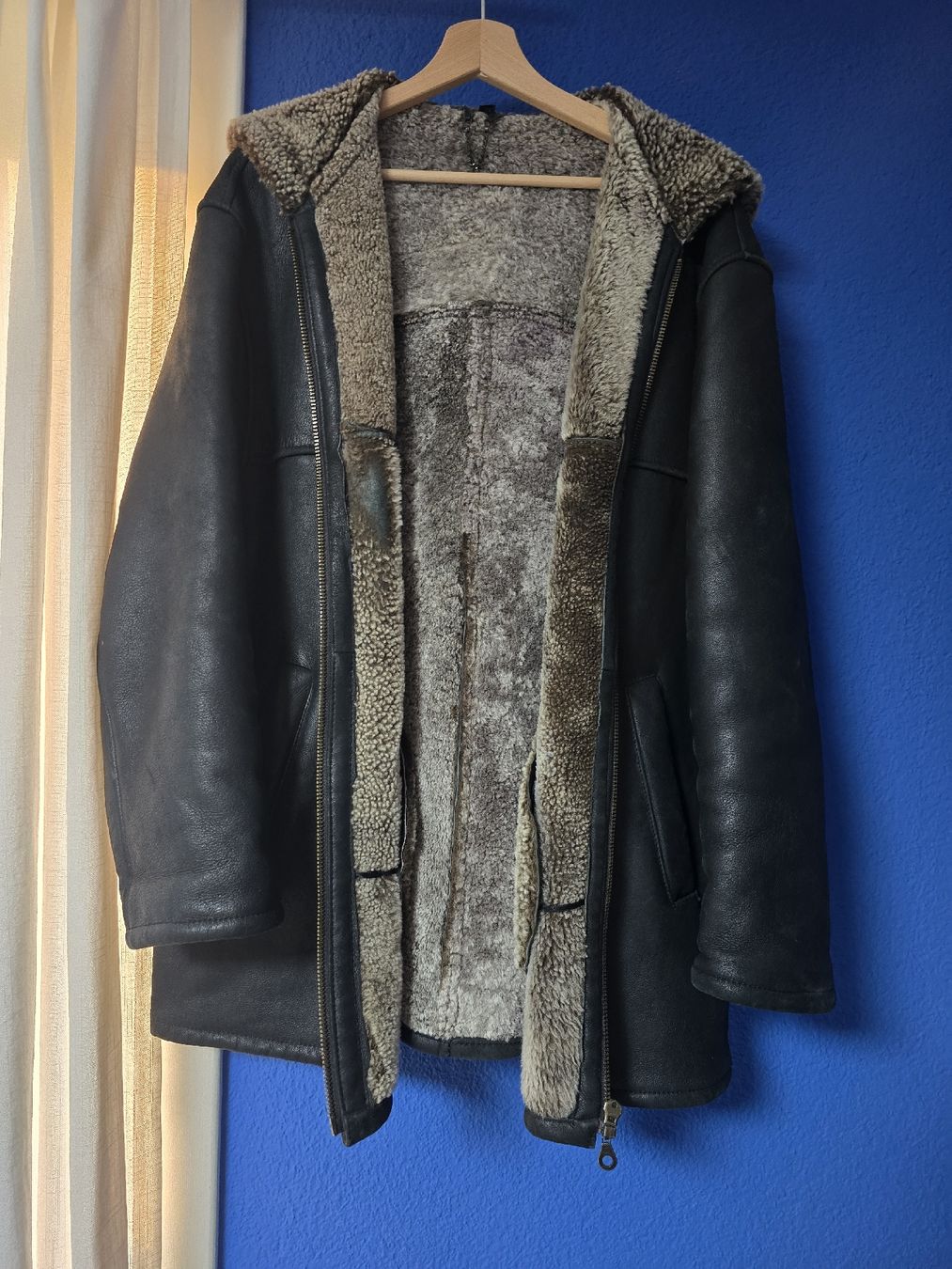 Jacken: Lederjacke aus echtem Shearling-Leder, sehr warm! Lamm – Gebraucht aus Baden von swiss-alps
