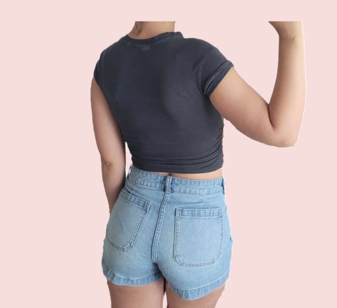 Bershka T-shirt: BERSGKA T-shirt gris taille S – Nuovo (secondo la descrizione) da Genève venduto da Tanaa_12 2