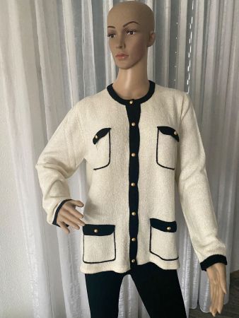 perfekter Auftritt - spezielle Jacke mit Goldknöpfen, L/XL
