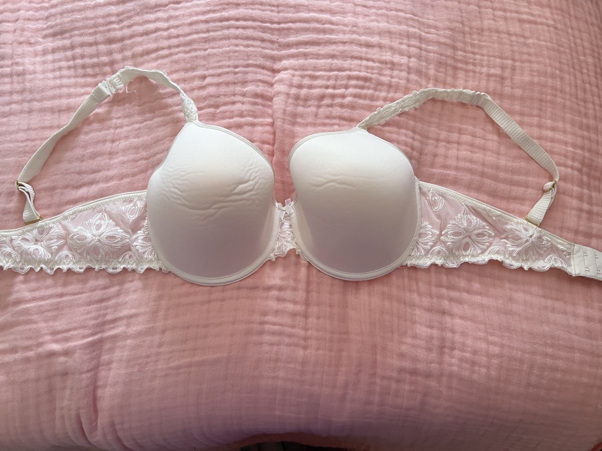 Sonstige Unterwäsche: BH Chantelle weiss EUR 80 E  – Gebraucht aus Unterterzen von syllalex