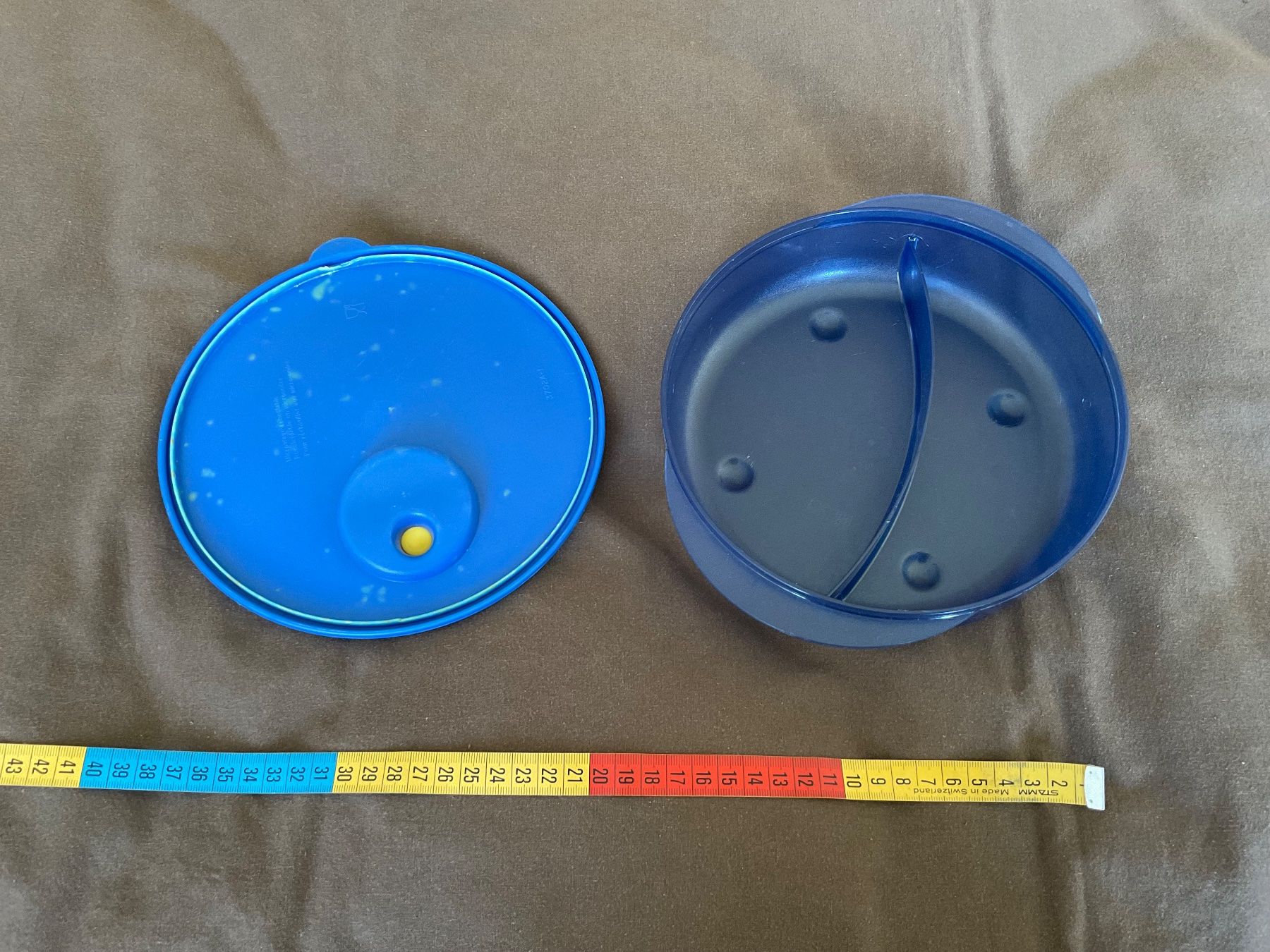 Tupperware Contenitori & Simili: Mikrowelle Behälter, blau, Tupperware, 20x5.8 cm,2-teilig – Usato da Regensdorf venduto da Polo101