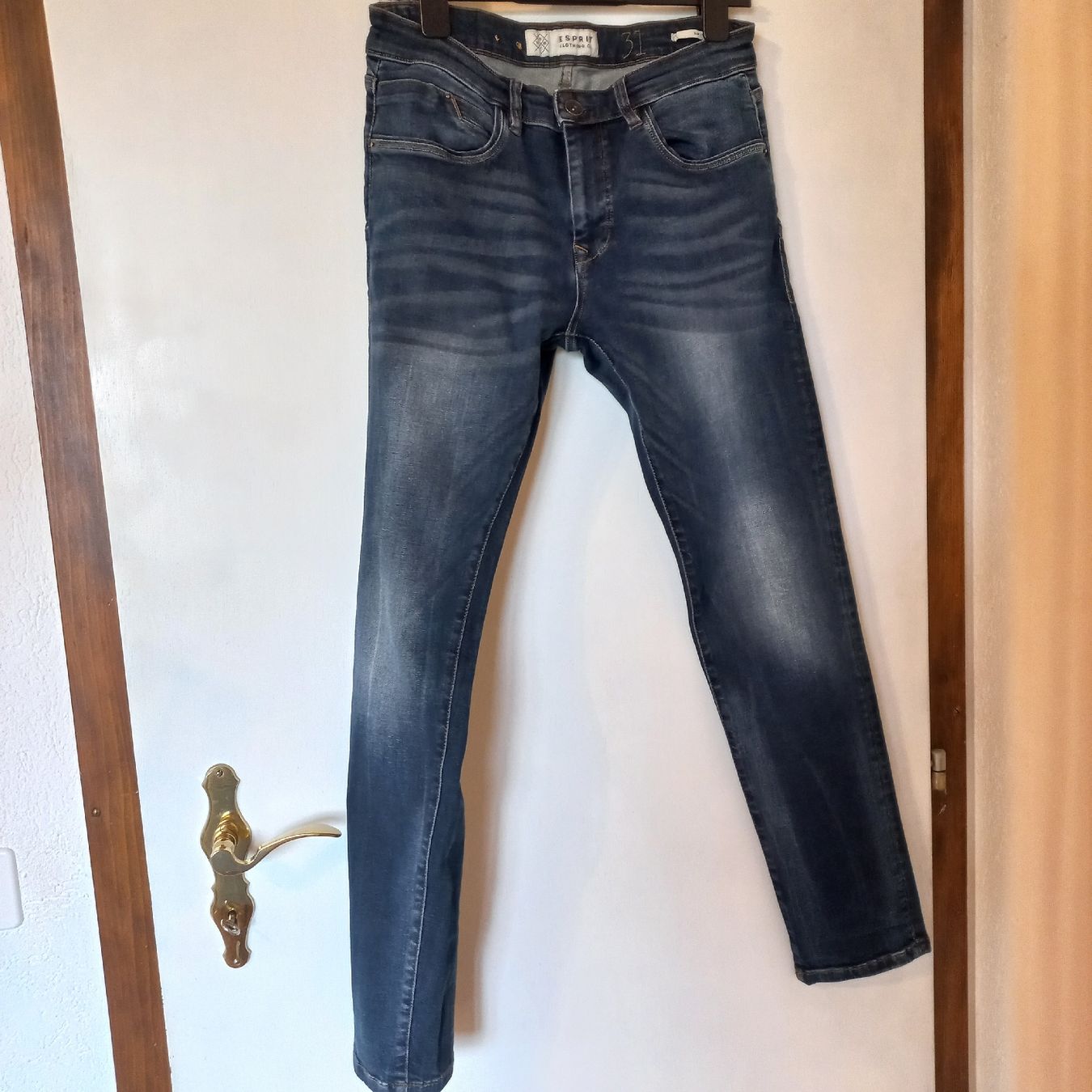 Esprit Jeans: Jeans Esprit Slim Fit taille 31  – Gebraucht aus Dompierre FR von fat_xth5