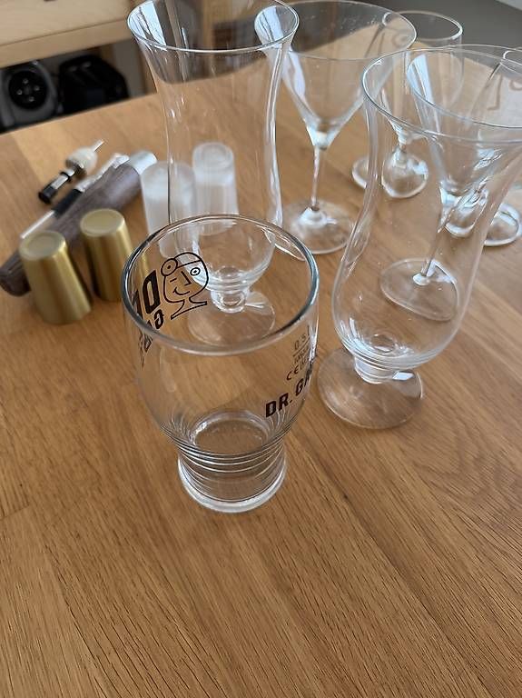 Bicchieri: Verre à cocktail et bière + mortier – Usato da Grandvaux venduto da Xavier.21 1