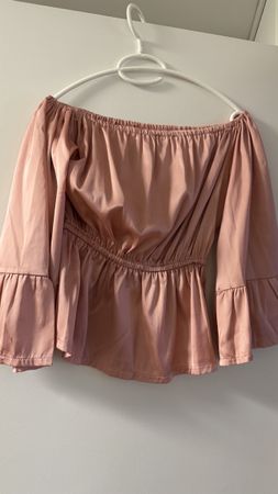 Rosa Bluse, schulterfrei