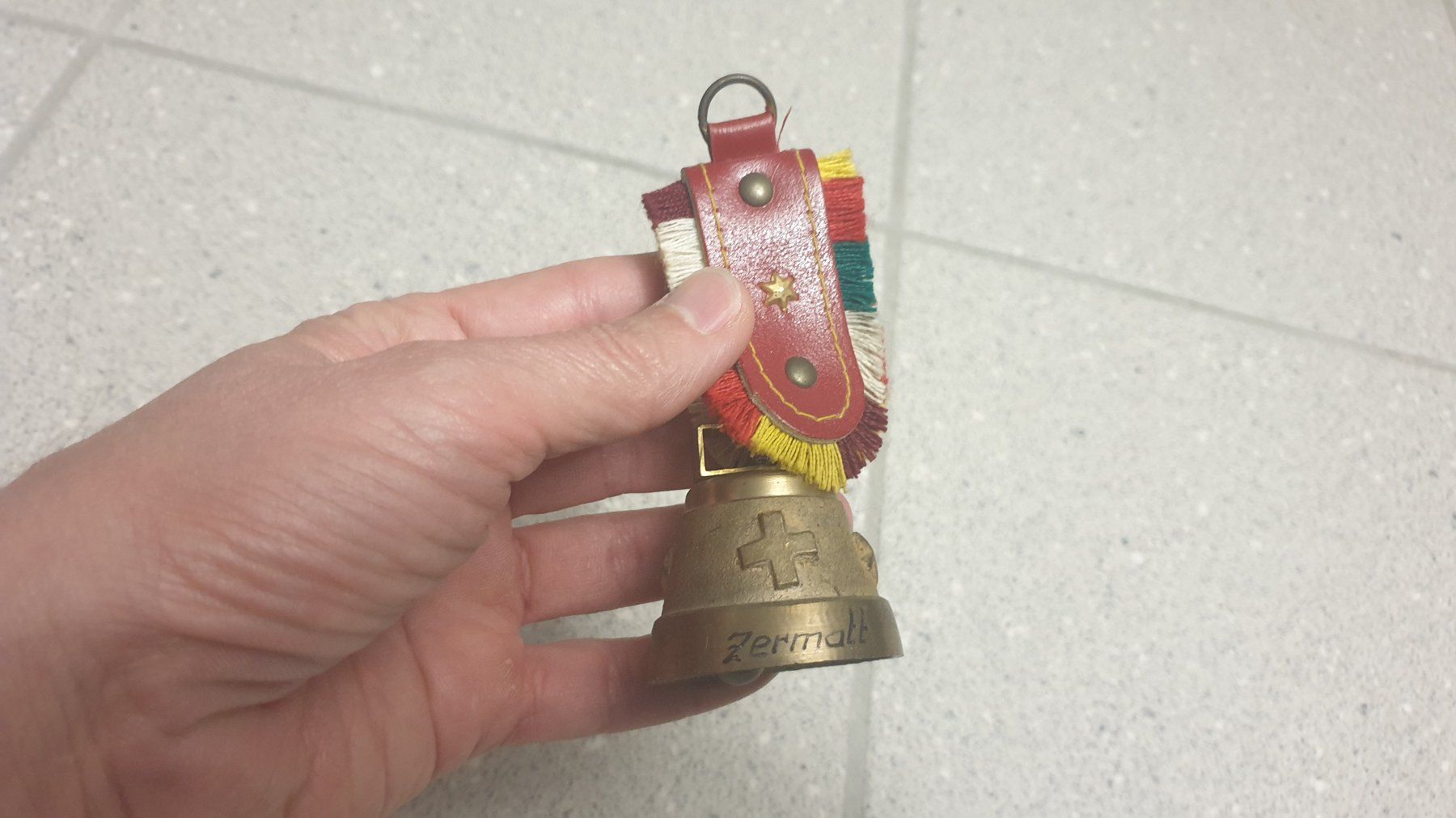 Glocken & Treicheln: Zermatt HandGlocke – Gebraucht aus Stäfa von Supertramp73 1