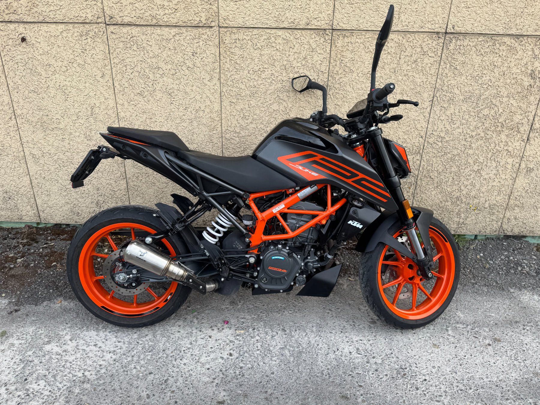 KTM Strada: KTM 125 Duke – Usato da Winterthur venduto da hepebi