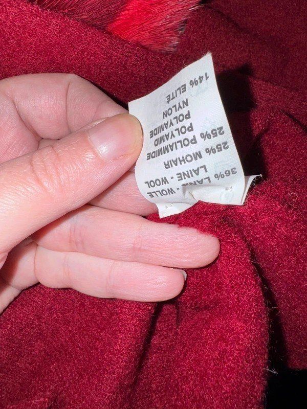 Maglioni & Felpe: Blumarine Pullover mit Pelzbesatz, Gr. 42, Bordeaux. ... – Usato da Obergösgen venduto da crystalfox 5