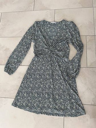 Kleid