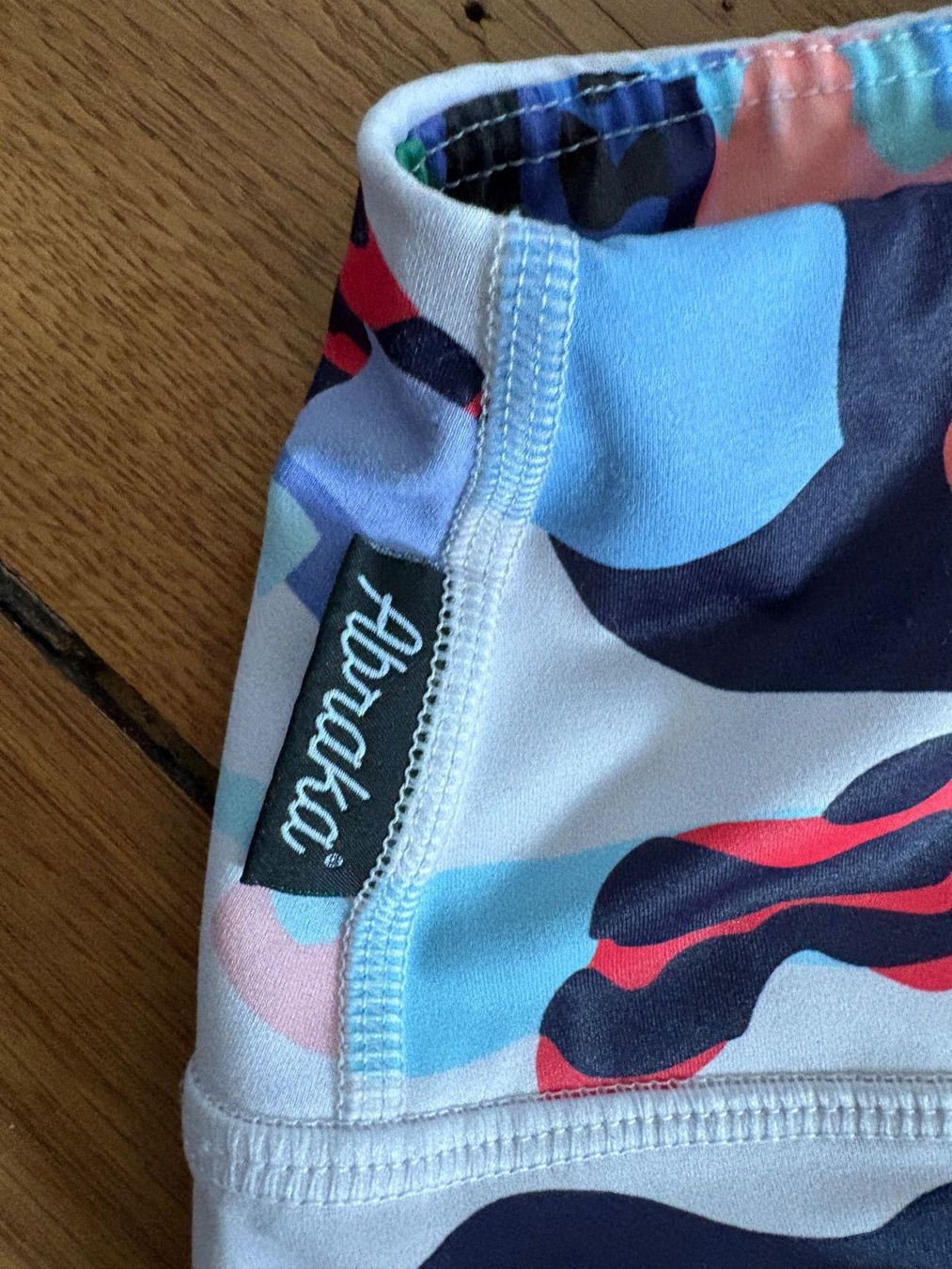 Hosen: Abraka Gym Shorts Gr. S – Gebraucht aus Zürich von triangular 5