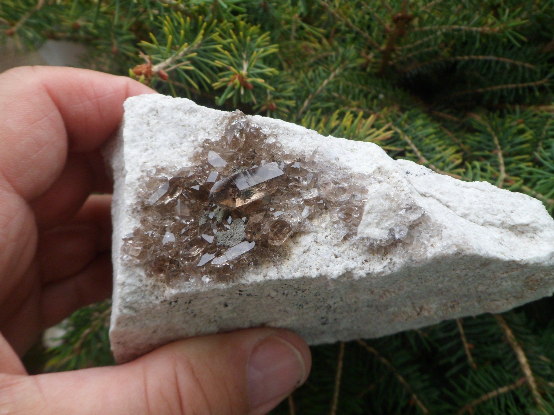 Mineralien & Heilsteine: Rauchquarz auf 2 Seiten. Schweiz – Gebraucht aus Affoltern am Albis von Fossil60 5
