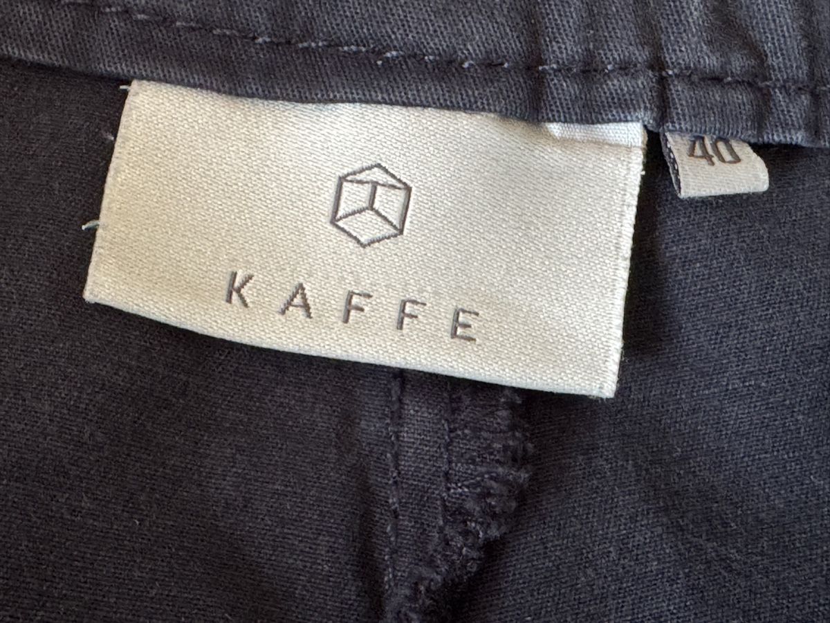 Kleiderpakete: Hose und feine Jeansbluse Gr.40 – Gebraucht aus Morschach von jeanhenrifabre 6