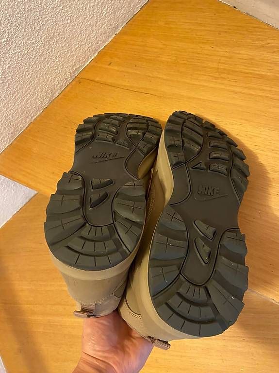 Herrenschuhe: Nike Wanderschuhe 45.5 – Gebraucht aus Mettmenstetten von Beststeller 2