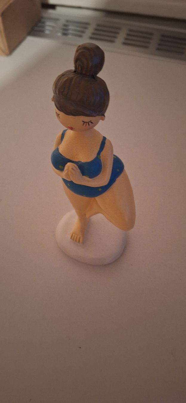Tutte le decorazioni: 2 Yoga Figuren Baum ca. 15cm - Krieger ca. 13.5cm  – Nuovo (secondo la descrizione) da Männedorf venduto da Livingston 1