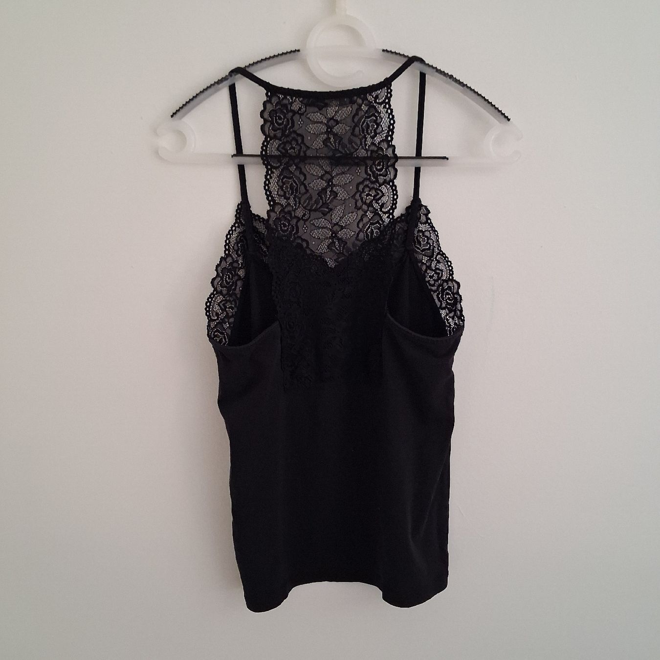 Top: Munich Freedom Black Lace Top Size M – Nuovo (secondo la descrizione) da Wil SG venduto da tre_g2l7 3