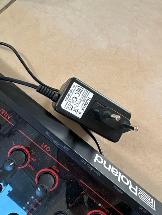 Strumenti musicali: Roland JD-Xi Synthesizer – Usato da Confignon venduto da nar_9q26 2