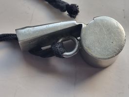 Sifflet ancien armée suisse 1940 Rufli & Vonnez Payerne RARE