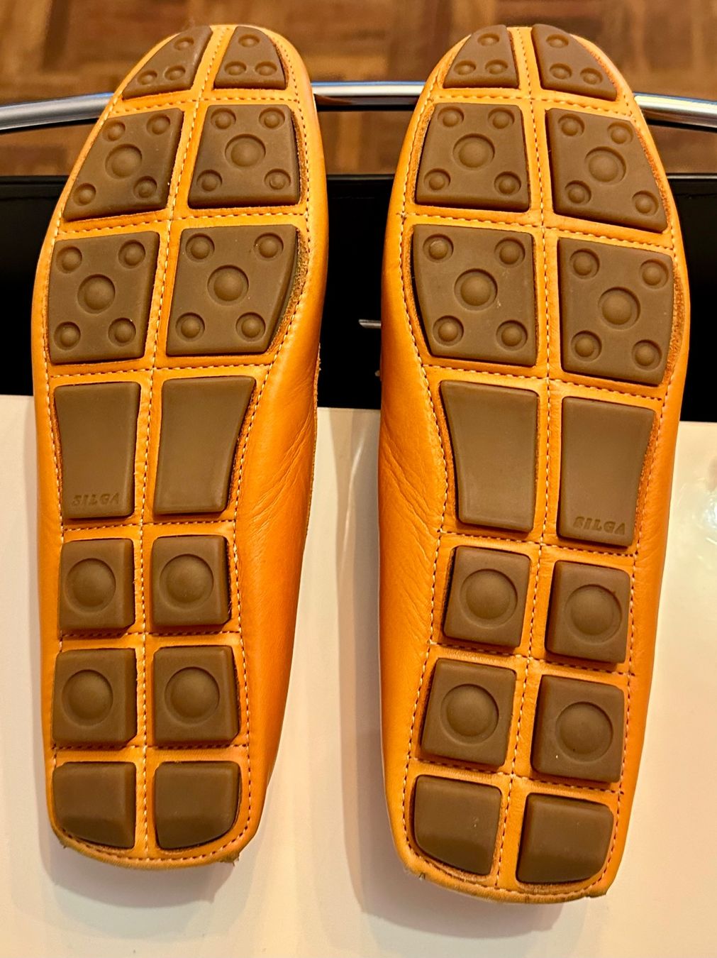 Navyboot Scarpe da donna: Slipper von Navyboot aus Leder - Grösse 38 – Usato da Küsnacht ZH venduto da Omega-Speedmaster 3