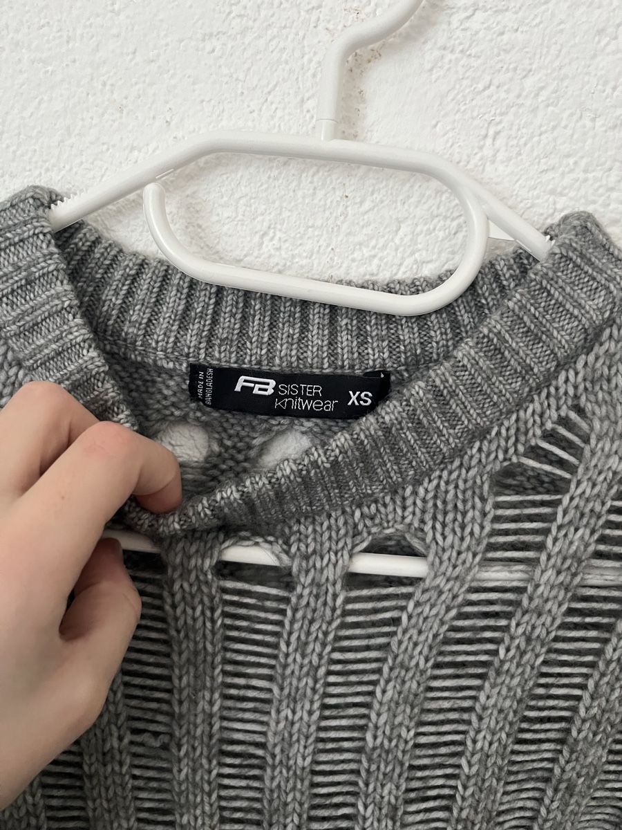 Pullover & Sweatshirts: FB Sister Strickpullover XS, grau, top Zustand – Neu (gemäss Beschreibung) aus Aesch BL von Yezdam 1