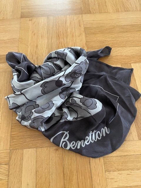 Benetton Foulard & Sciarpe: "Benetton" Foulard – Nuovo (secondo la descrizione) da Walenstadt venduto da ricamul 4