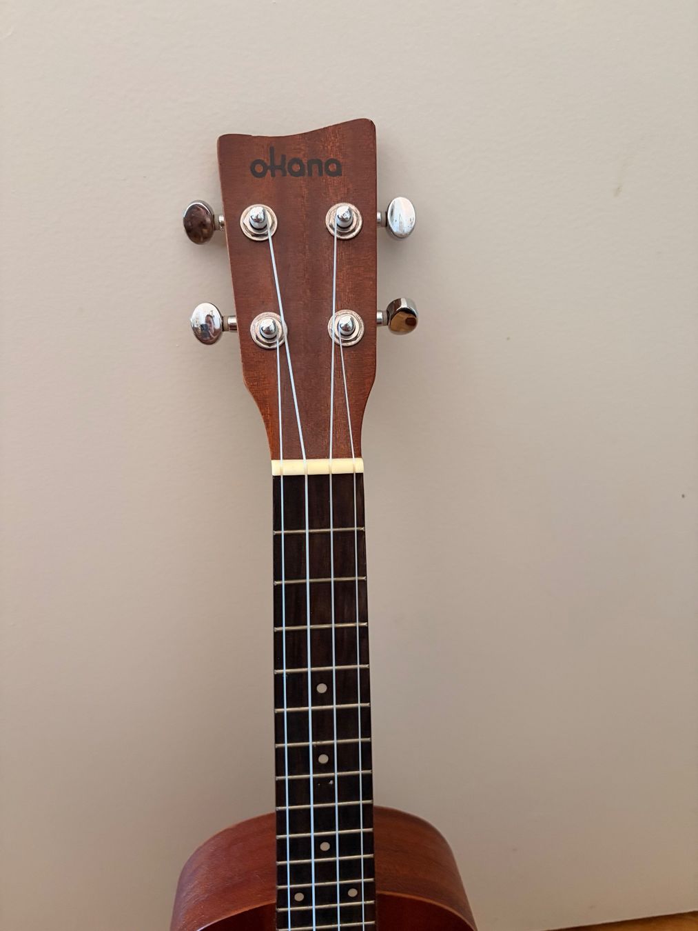 Strumenti musicali: Ukulélé Ohana marron avec housse occasion – Usato da Epalinges venduto da zon_7kg9 1