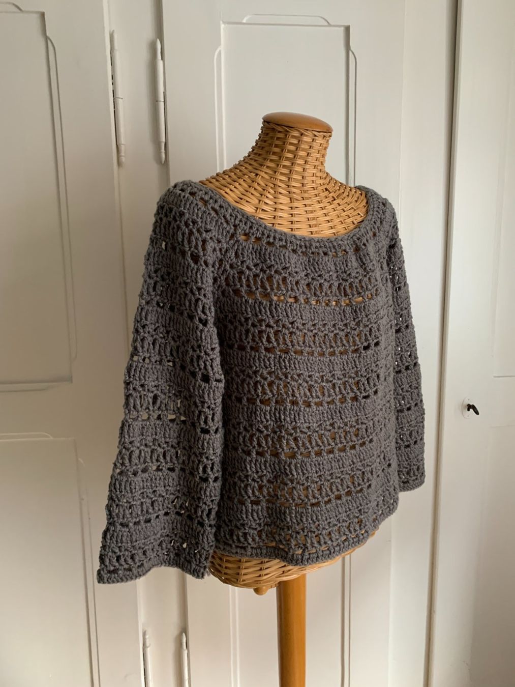 Pullover & Sweatshirts: Strickpullover grau - M – Gebraucht aus Zürich von Diazaio 1